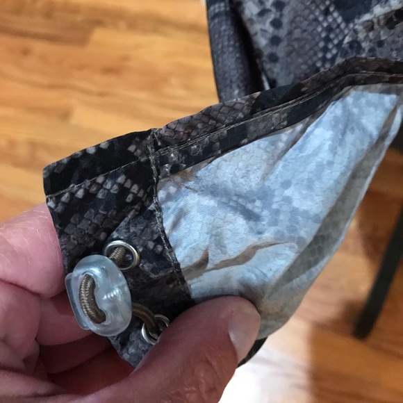 ▪️MICHAEL KORS Rain Coat - Picture 10 of 15